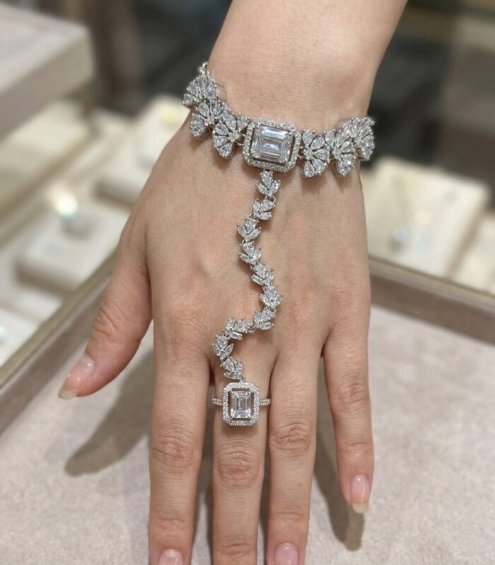 AD Diamond Hand Flower Bracelet