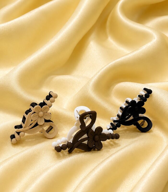 Matte Daisy Jaw Clips Combo Set